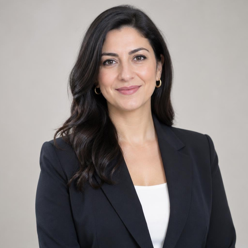Portrait of a Turkish woman media conflict resolution trainer